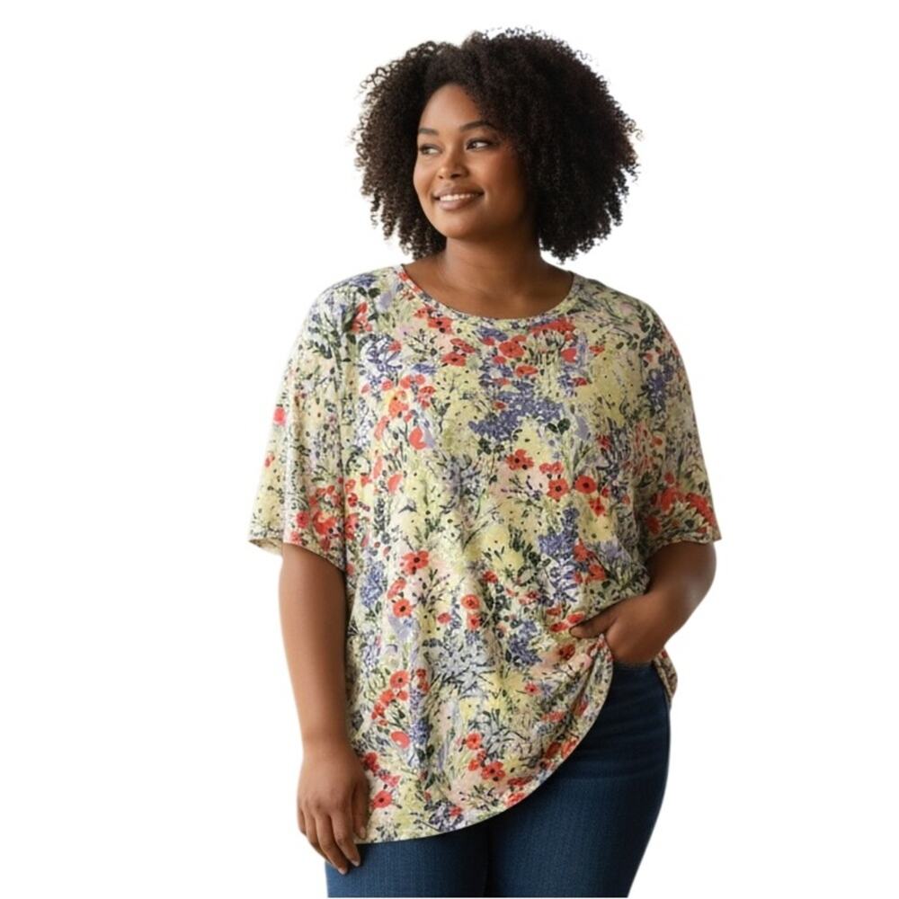 Westbound Women's Floral Meadows Round Neck Lightweight Top Size 2X